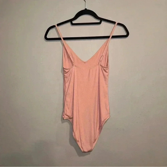 Aritzia - Talula Bodysuit - Picture 2 of 6